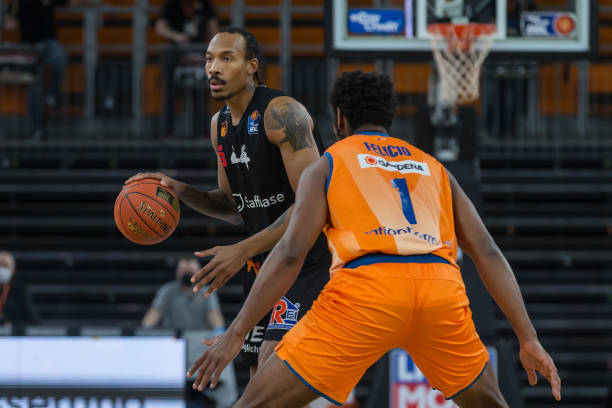 多年来中国 多年来中国