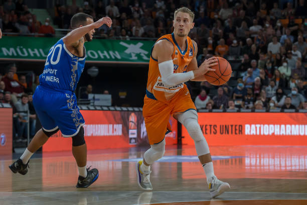 竞争日趋激 竞争日趋激